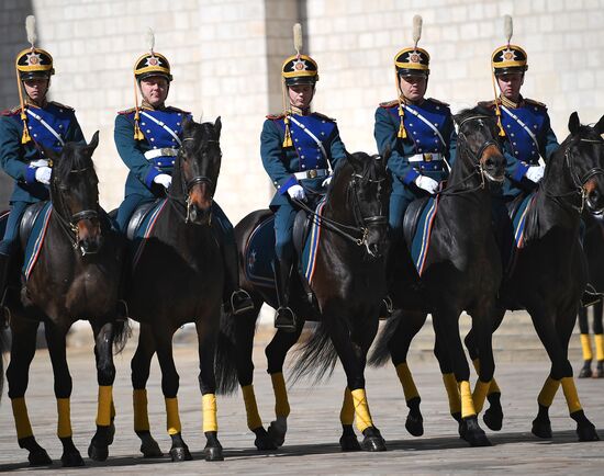 Ceremonial changing of the Presidential Regiment equestrian and pedestrian guard