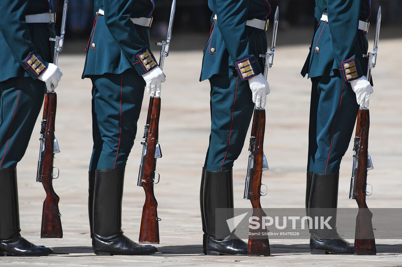 Ceremonial changing of the Presidential Regiment equestrian and pedestrian guard