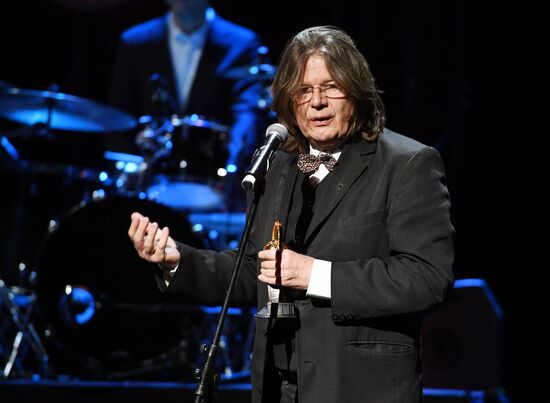 East-West: The Golden Arch first film award ceremony