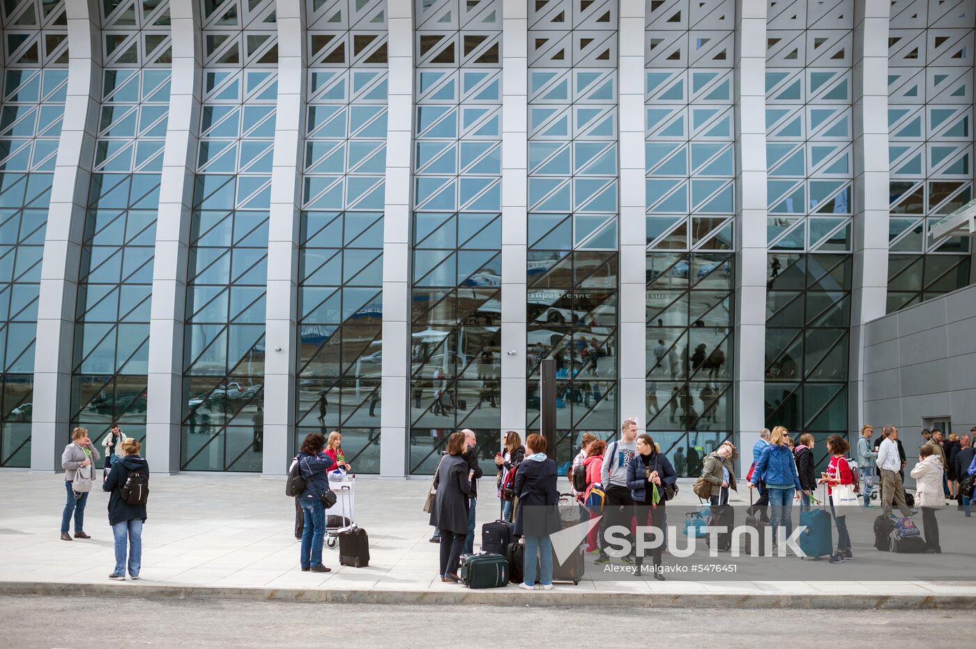 New airport terminal opens in Simferopol