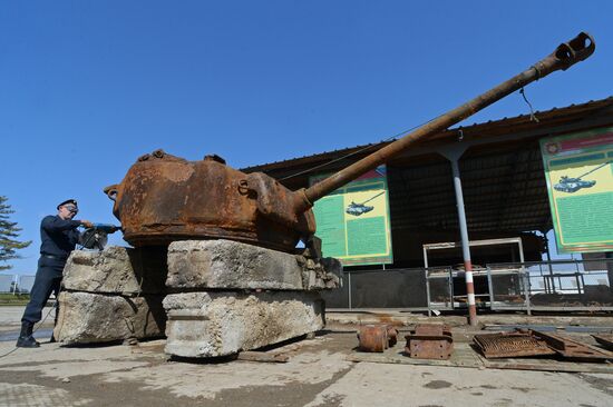 American Sherman tank restored in Primorye Territory