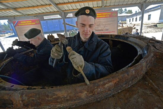 American Sherman tank restored in Primorye Territory