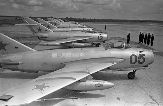 Mikoyan-Gurevich MiG-17 high-subsonic fighter aircraft