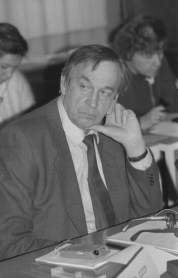 Soviet diplomat Valentib Falin