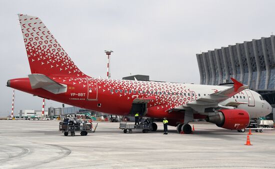 New airport terminal opens in Simferopol