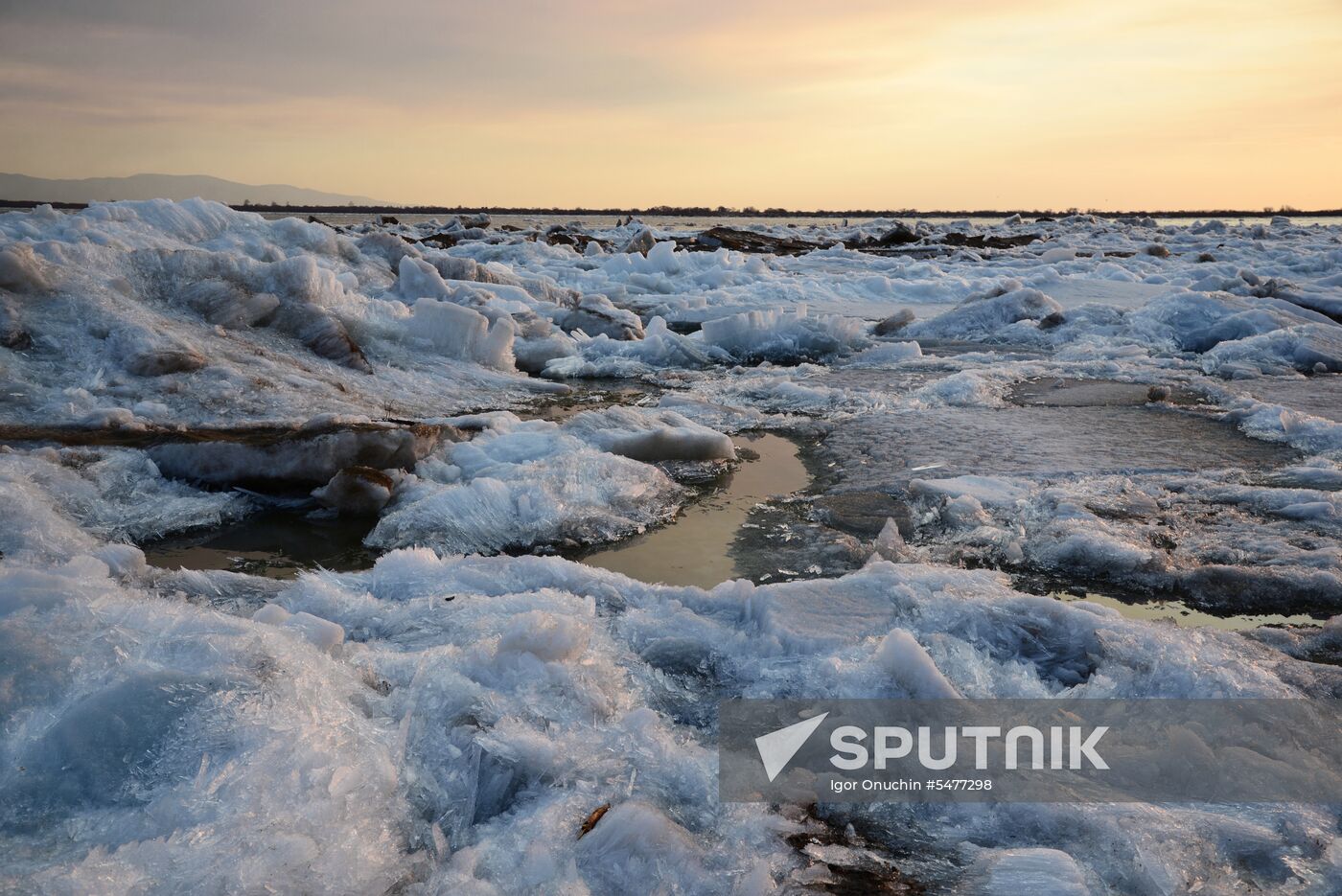 Ice breaks on Amur River