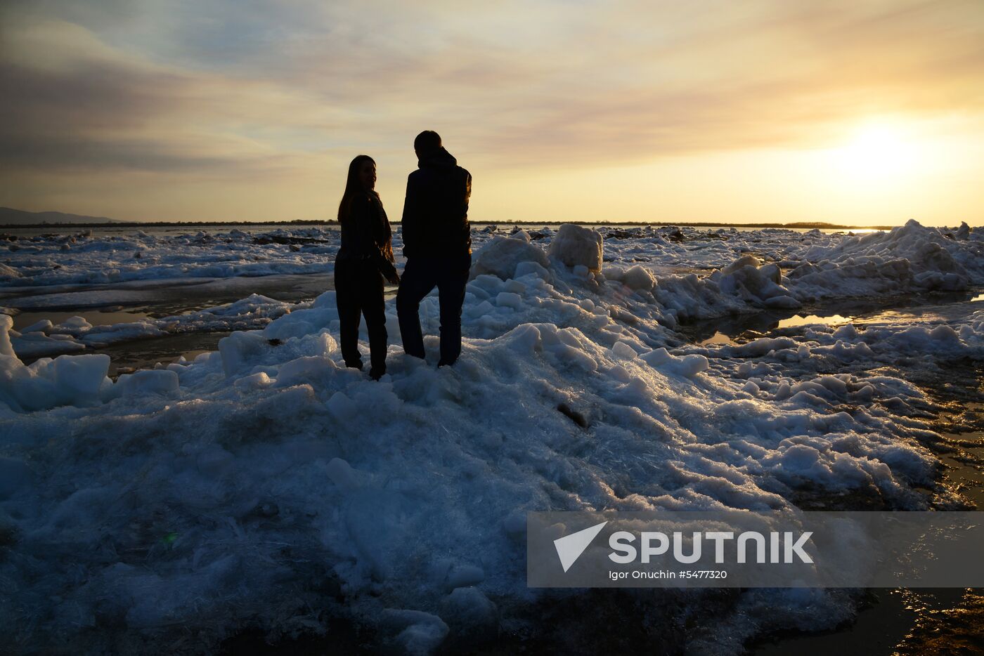 Ice breaks on Amur River
