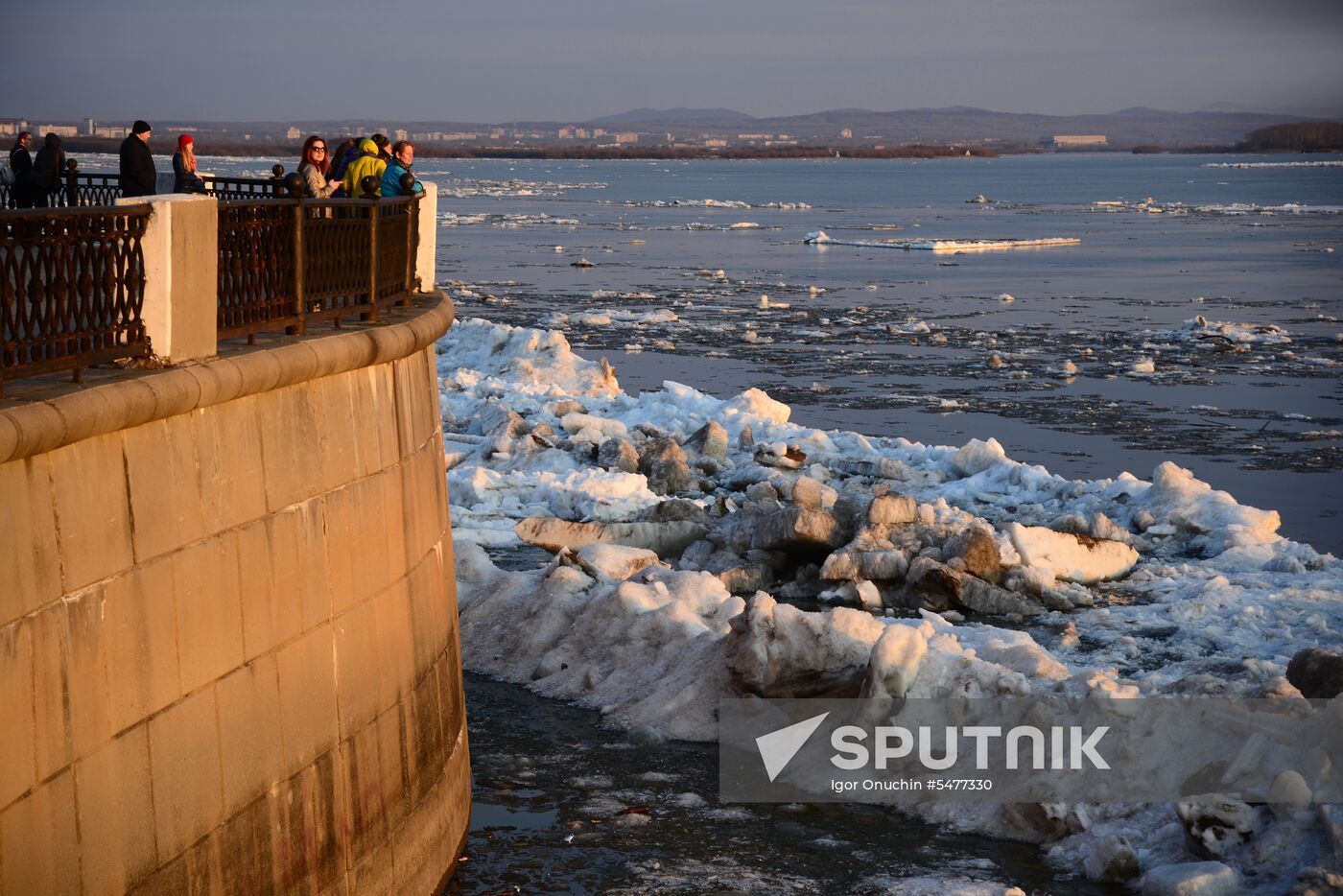 Ice breaks on Amur River