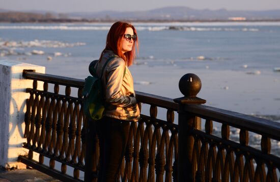 Ice breaks on Amur River