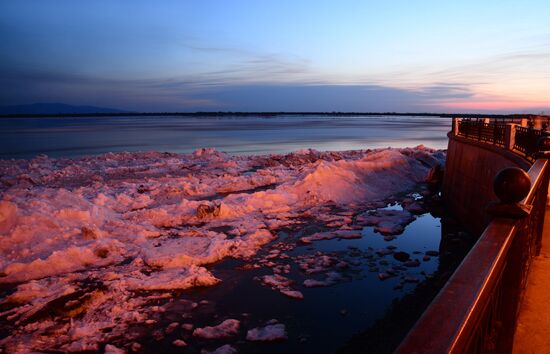 Ice breaks on Amur River