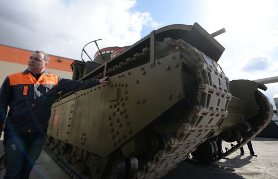 Testing replica of Soviet tank T-35 in Yekaterinburg