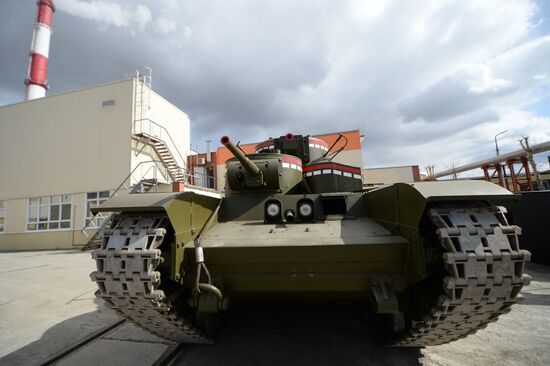 Testing replica of Soviet tank T-35 in Yekaterinburg