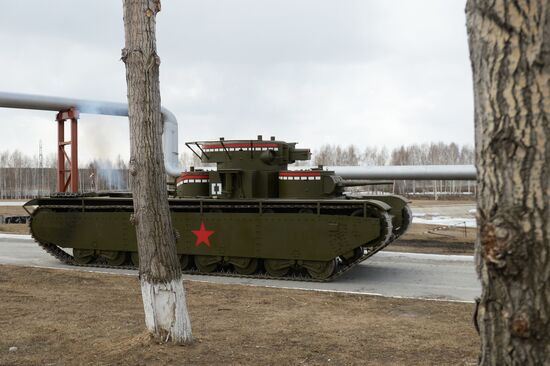 Testing replica of Soviet tank T-35 in Yekaterinburg