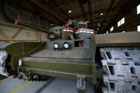 Testing replica of Soviet tank T-35 in Yekaterinburg