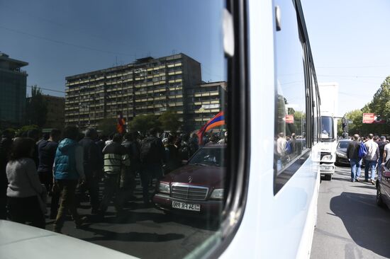 Protests surge in Yerevan