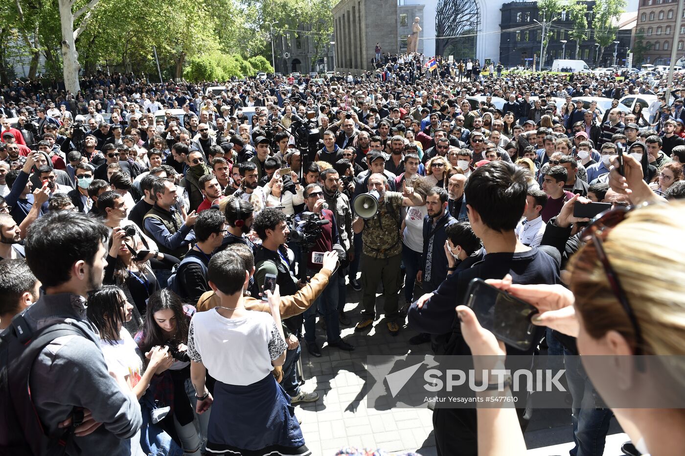 Protests surge in Yerevan