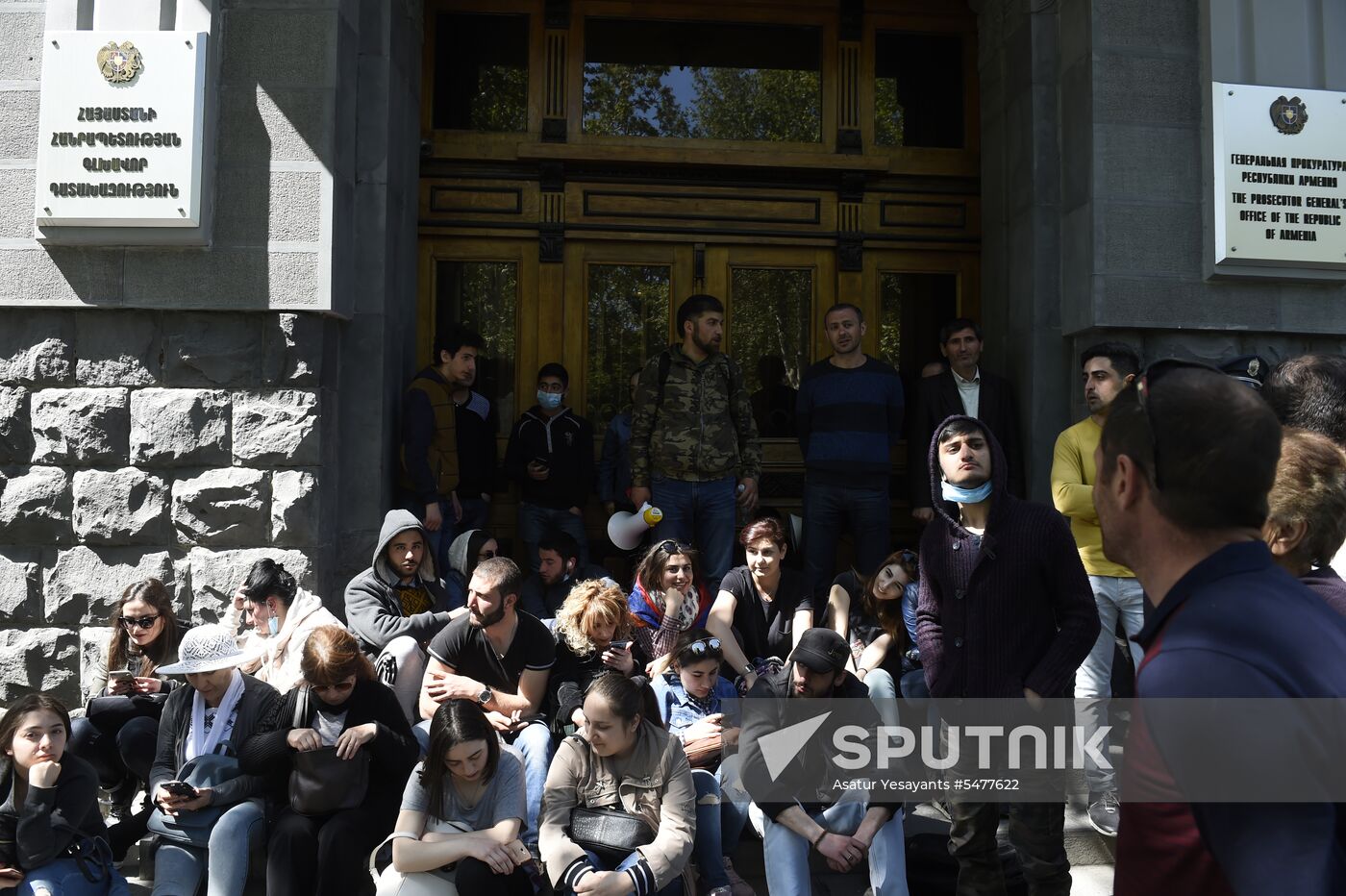 Protests surge in Yerevan