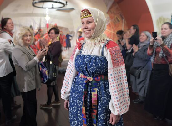 'Embroidered with silk, pearls and gold' exhibition unveiled