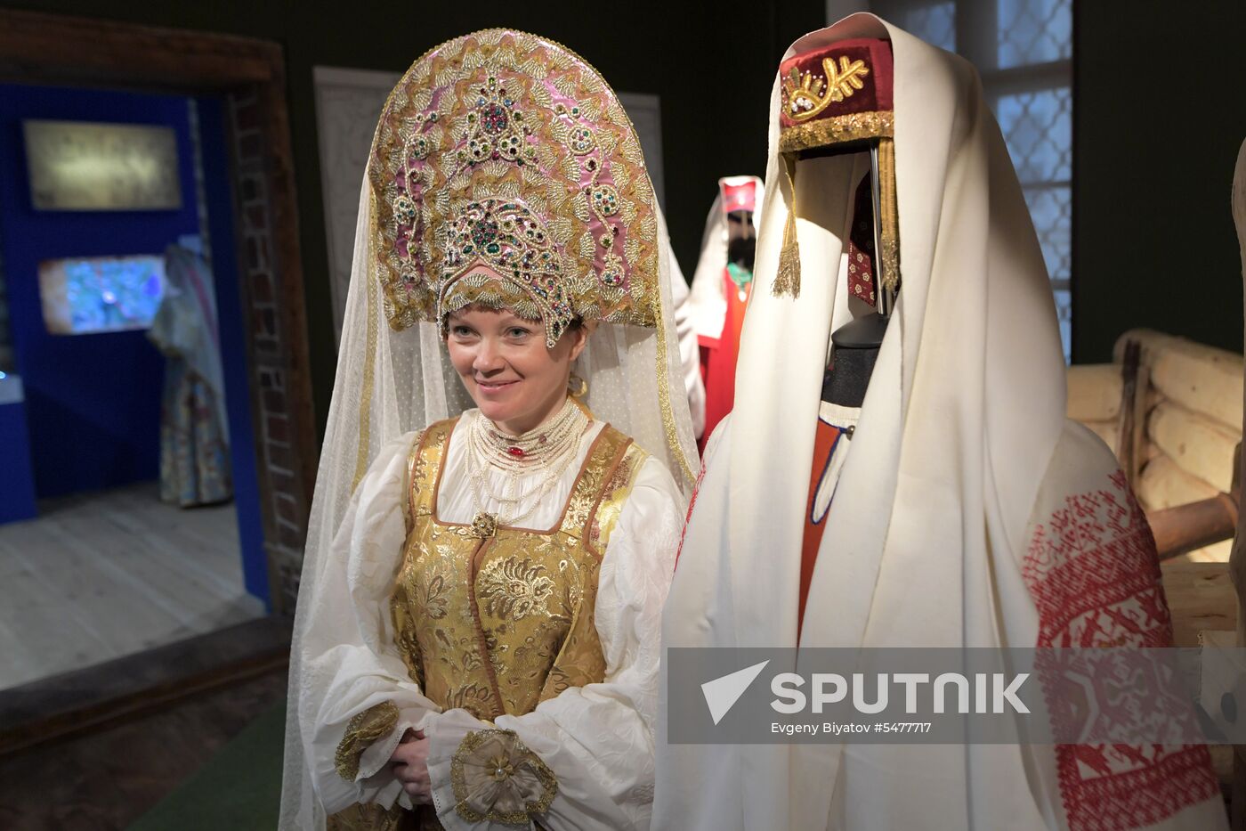 'Embroidered with silk, pearls and gold' exhibition unveiled
