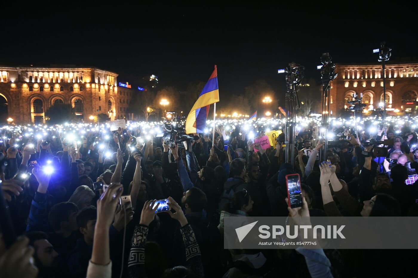 Protests surge in Yerevan