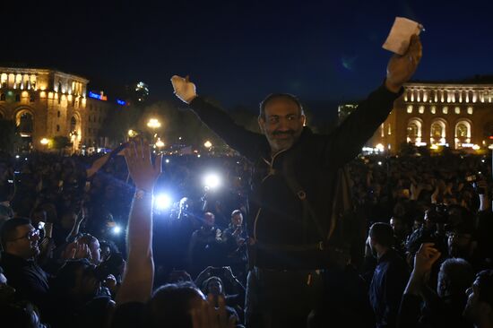 Protests surge in Yerevan