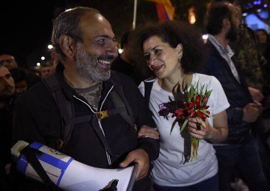 Protests surge in Yerevan