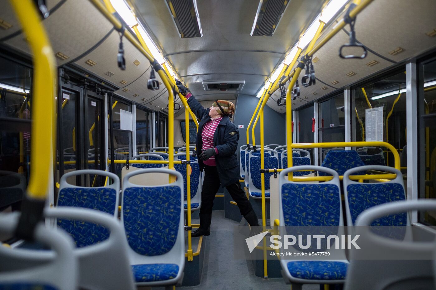 Crimea's first Russia-produced electric bus in service