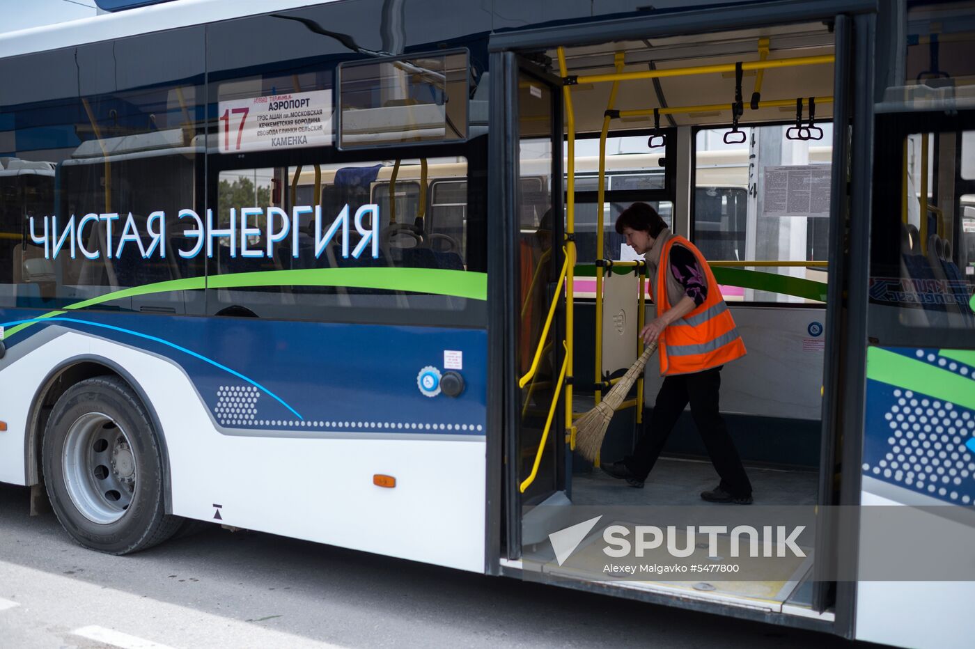Crimea's first Russia-produced electric bus in service