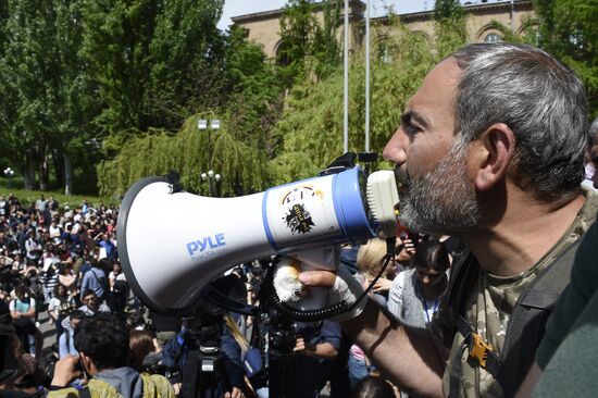 Opposition protests in Yerevan