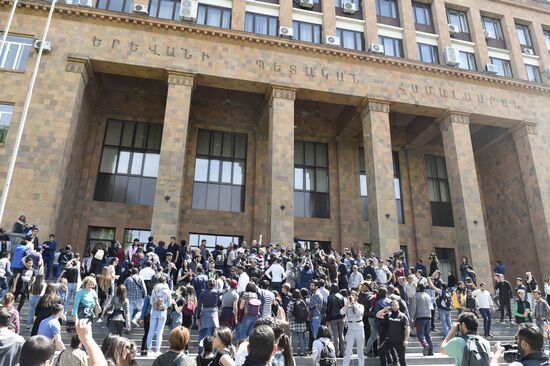 Opposition protests in Yerevan