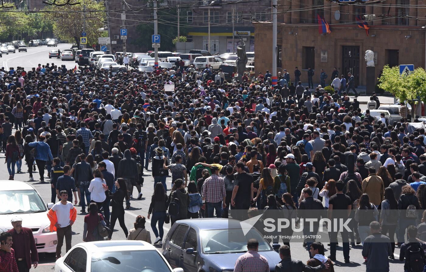 Opposition protests in Yerevan