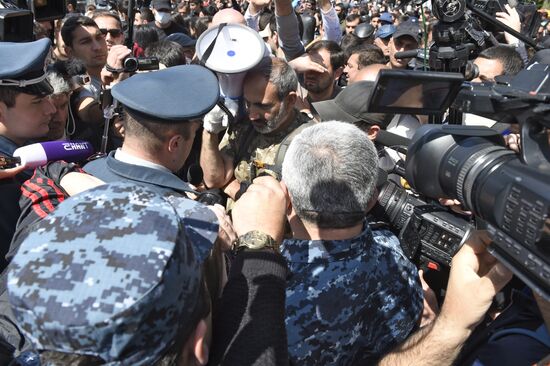 Opposition protests in Yerevan