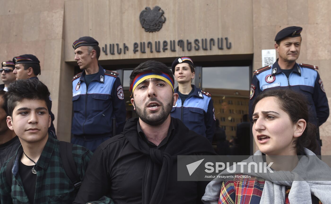 Opposition protests in Yerevan
