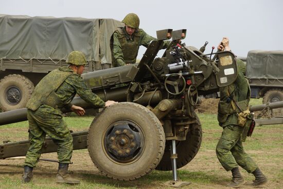 Firearms drill of the People's Militia of the Lugansk People's Republic