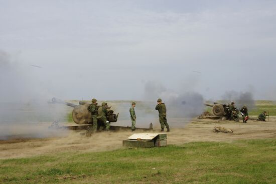 Firearms drill of the People's Militia of the Lugansk People's Republic