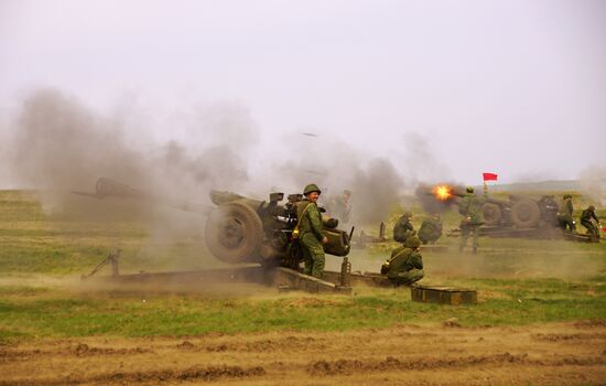 Firearms drill of the People's Militia of the Lugansk People's Republic