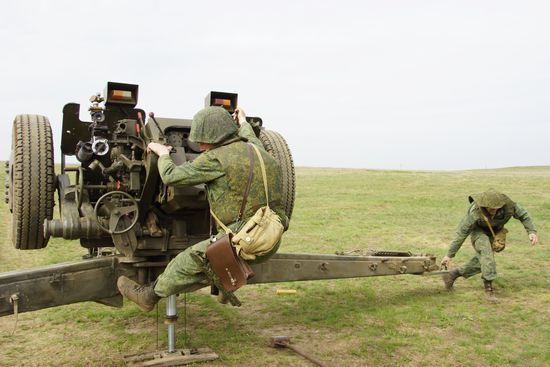 Firearms drill of the People's Militia of the Lugansk People's Republic