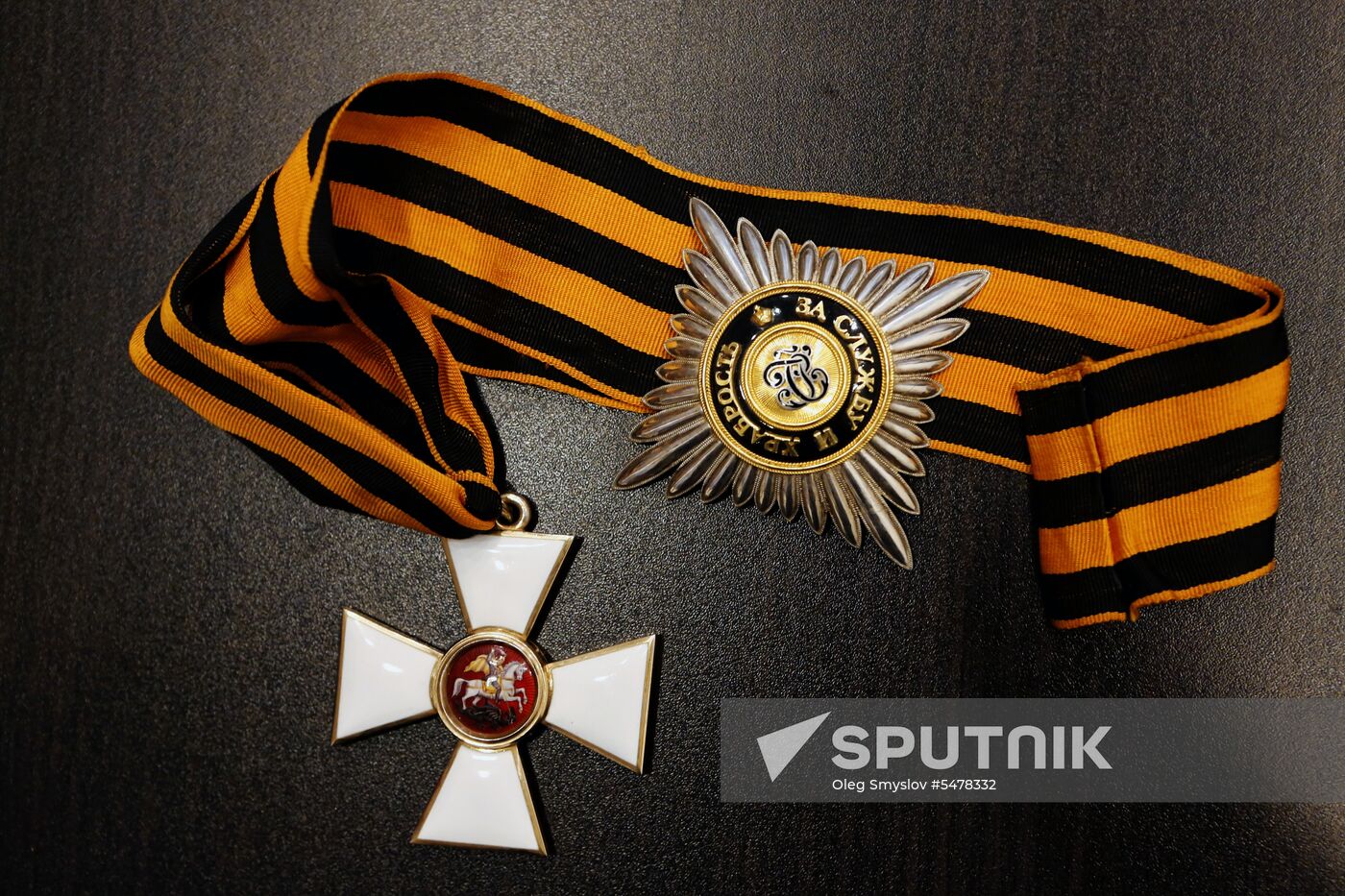 Production of state decorations at Russkiye Remyosla Plant in Yaroslavl