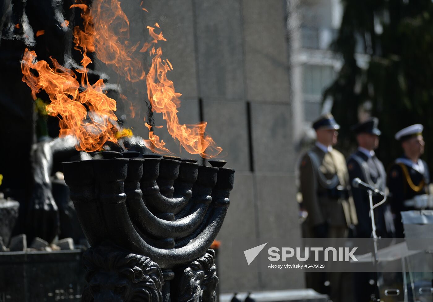 Commemorative event to mark 75th anniversary of Warsaw ghetto uprising