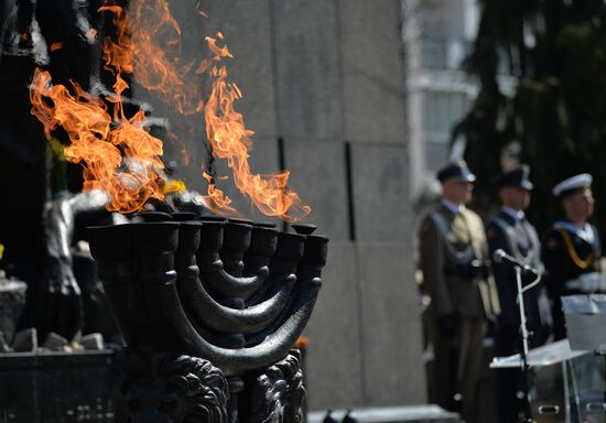 Commemorative event to mark 75th anniversary of Warsaw ghetto uprising