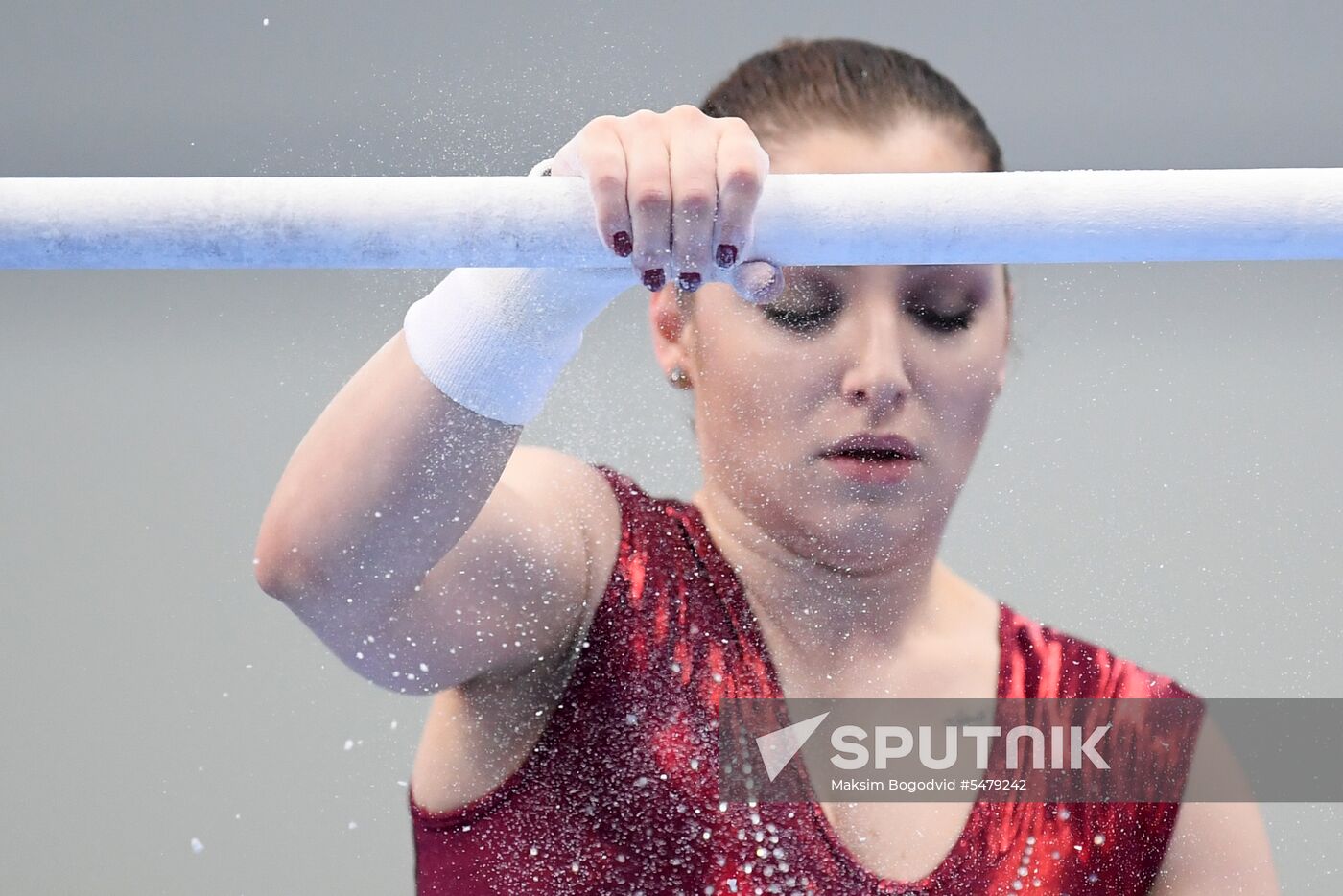 Aliya Mustafina returns to gymnastics