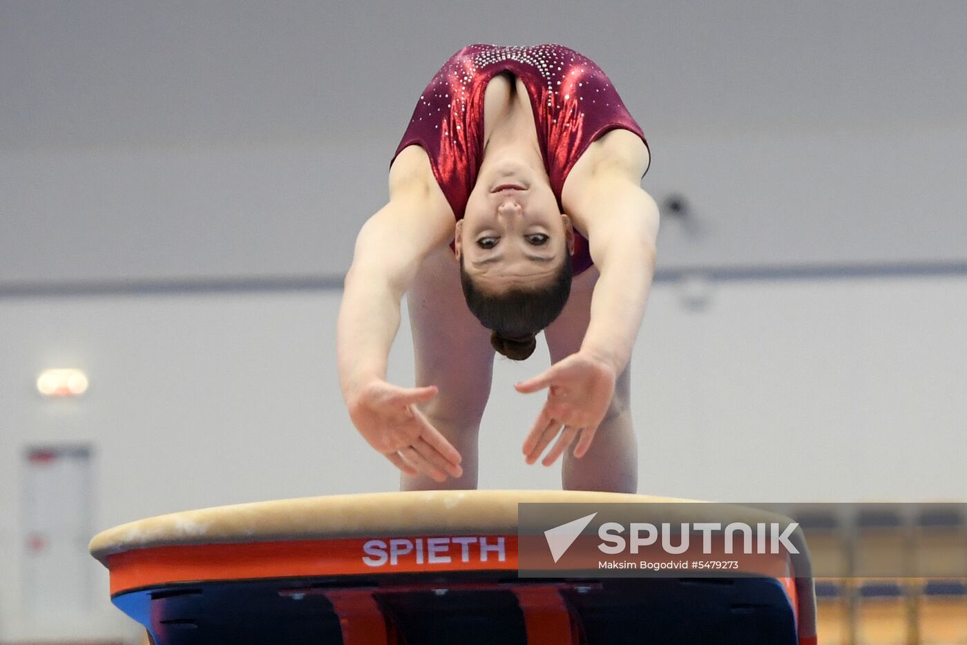 Aliya Mustafina returns to gymnastics