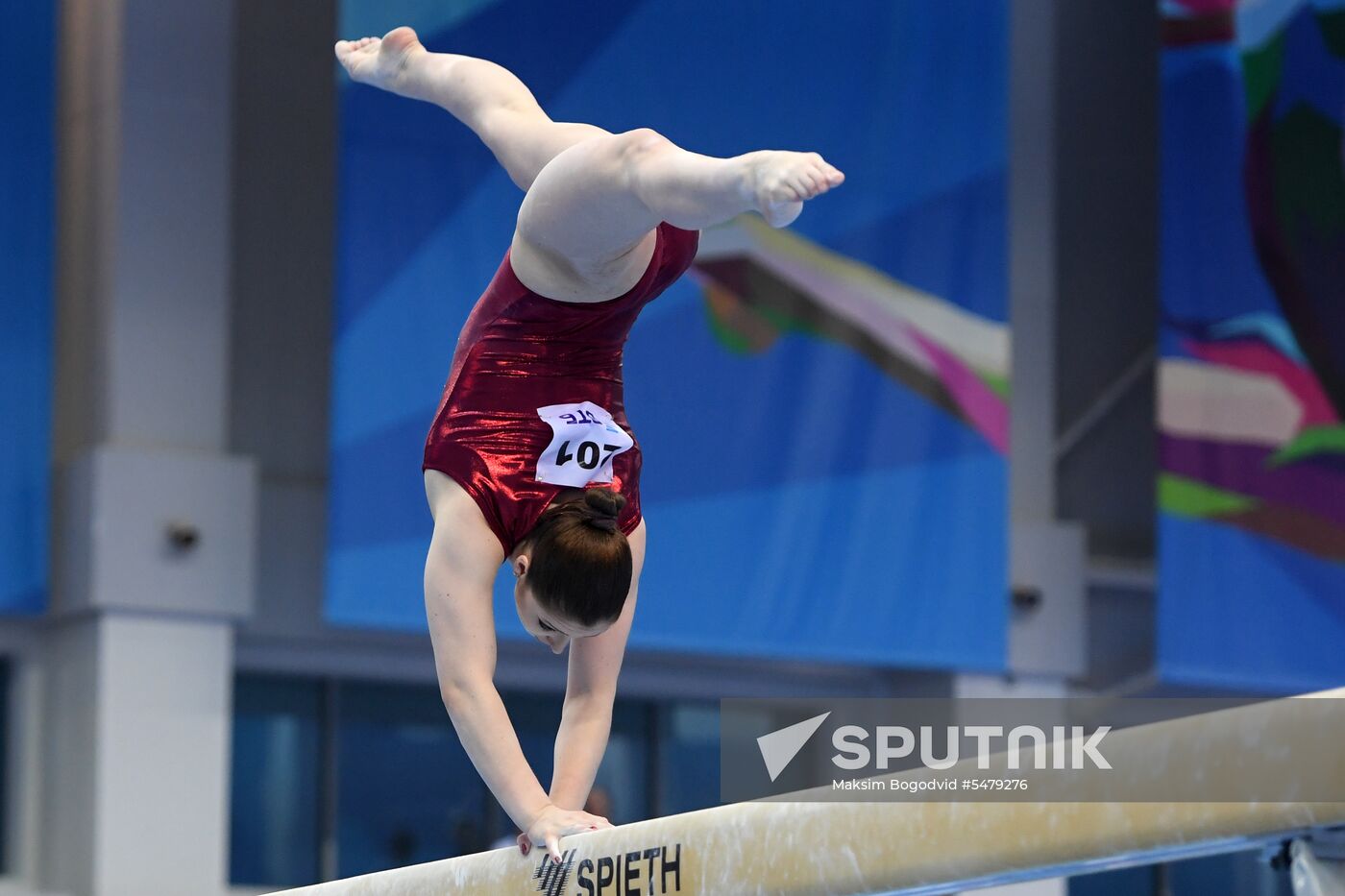 Aliya Mustafina returns to gymnastics