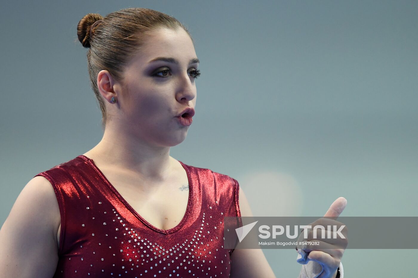 Aliya Mustafina returns to gymnastics