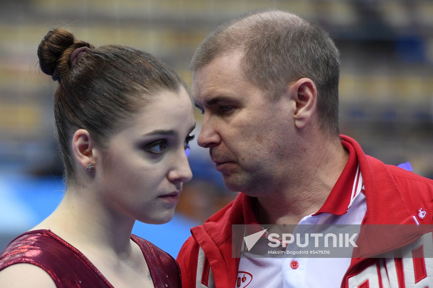 Aliya Mustafina returns to gymnastics
