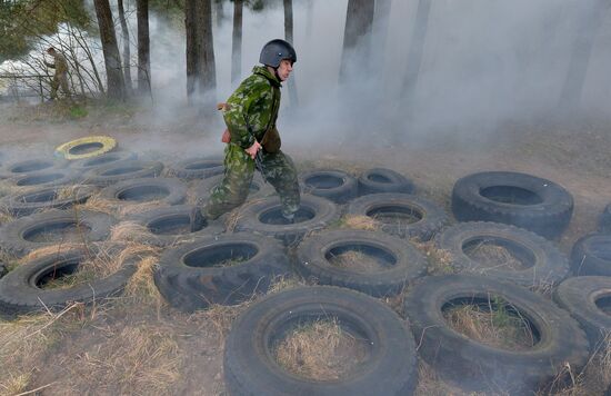 Exam to earn right to wear crimson beret in Belarus