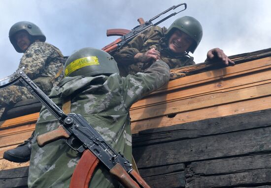 Exam to earn right to wear crimson beret in Belarus