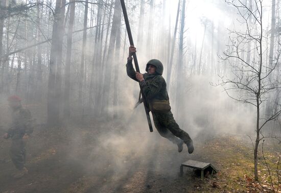Exam to earn right to wear crimson beret in Belarus