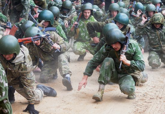 Exam to earn right to wear crimson beret in Belarus