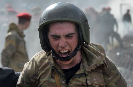 Exam to earn right to wear crimson beret in Belarus